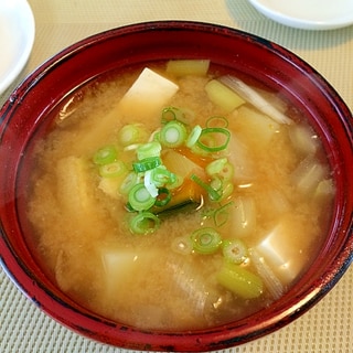 2つの芋とかぼちゃの味噌汁